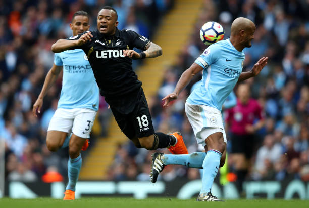 有的在绿茵 有的在绿茵