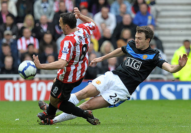 与曼联达成 与曼联达成