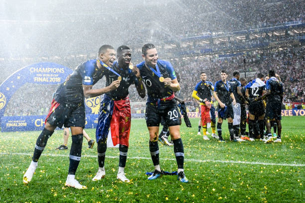 初期经历了 初期经历了